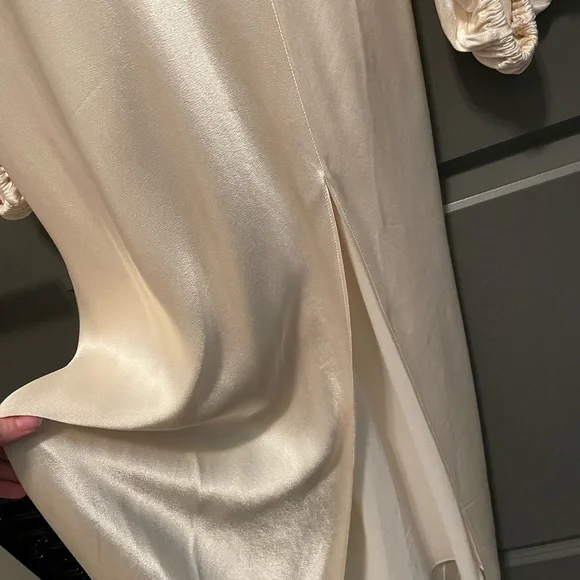 LA LUNE BALLOON SLEEVE BACKLESS MIDI DRESS - CREAM
